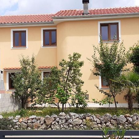 Ferienwohnung Apartman Paola Malinska Exterior foto
