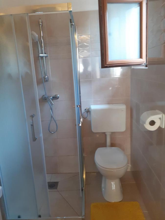 Ferienwohnung Apartman Paola Malinska Exterior foto