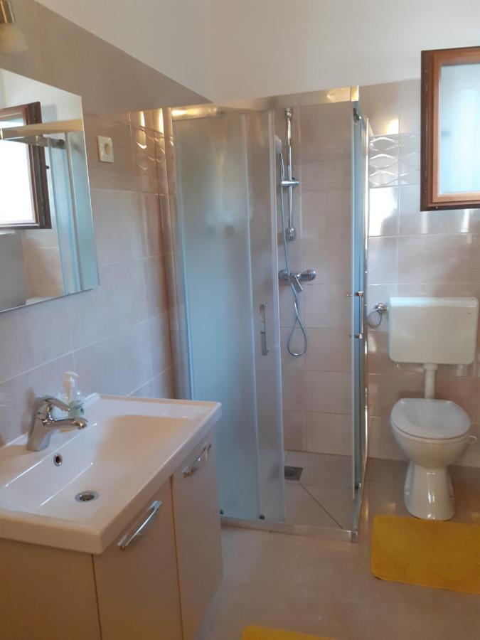 Ferienwohnung Apartman Paola Malinska Exterior foto