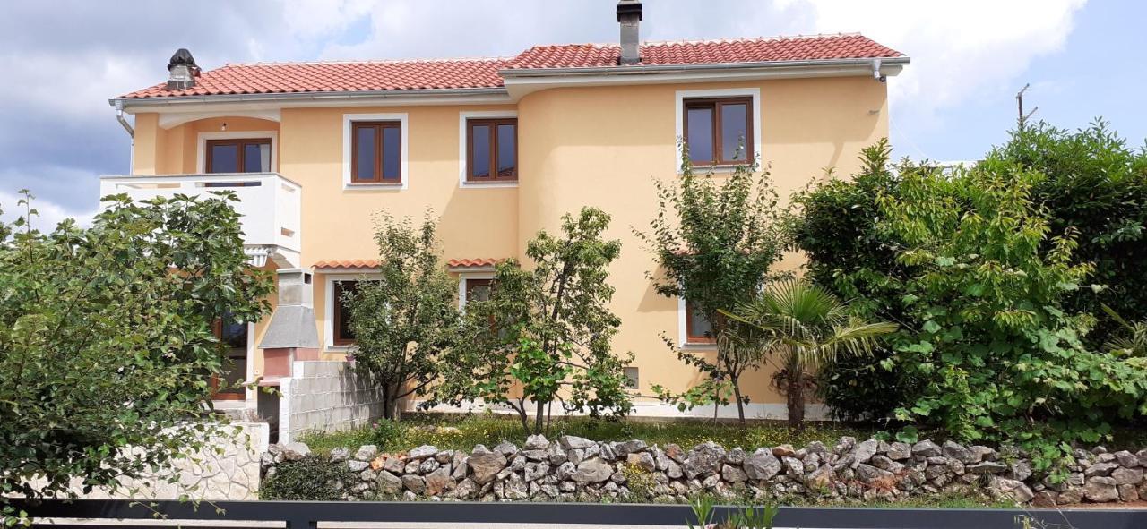Ferienwohnung Apartman Paola Malinska Exterior foto
