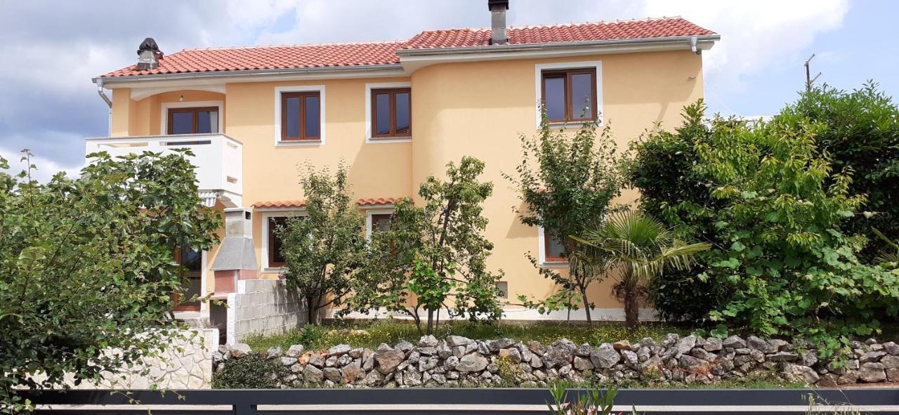 Ferienwohnung Apartman Paola Malinska Exterior foto
