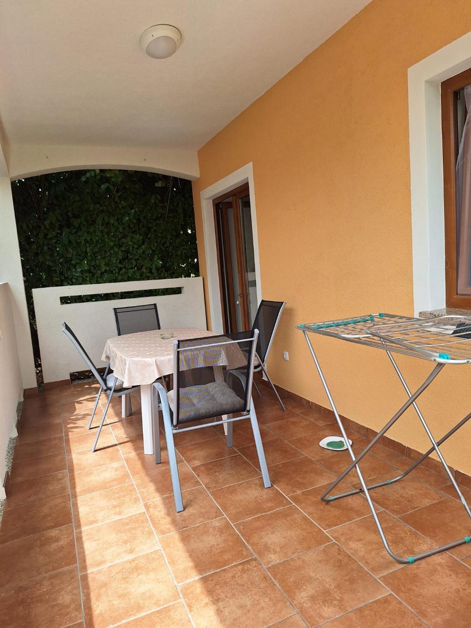 Ferienwohnung Apartman Paola Malinska Exterior foto